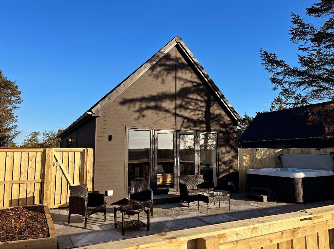 Thrumster Lodges - 3 Luxurious Self Catering Lodges On The Nc500, 2 With Hot Tubs Wick (Highlands) Ngoại thất bức ảnh
